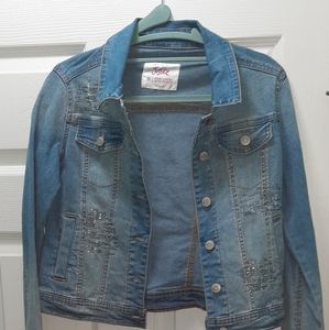 Justice in the house!!! Lil Girls Denim Embellished, distressed jacket, Size 12